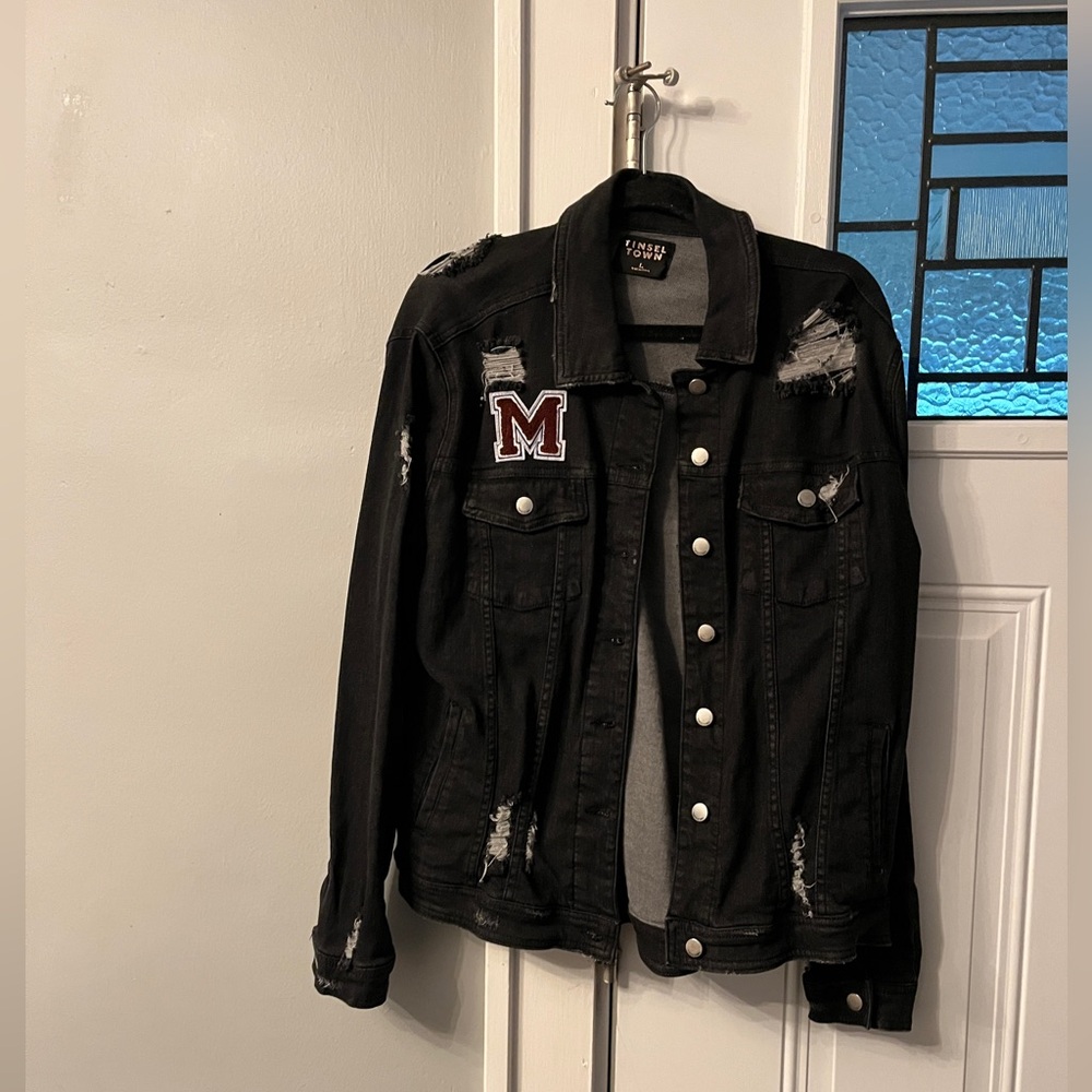 NW/OT Stylish Black Denim Jacket SZ Junior’s L